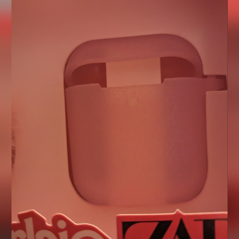 🔥Host Pick🔥Zara X Barbie The Movie AirPods 1 and 2 NIB!!! - Picture 8 of 9